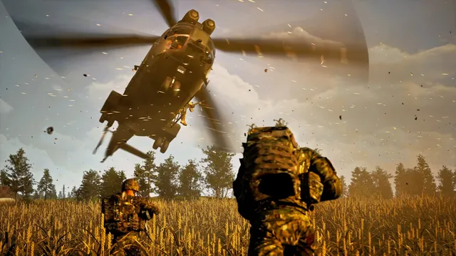 Dois soldados com mochilas e camuflado correm num campo de trigo em direção a um helicóptero militar que levanta voo, com árvores ao fundo