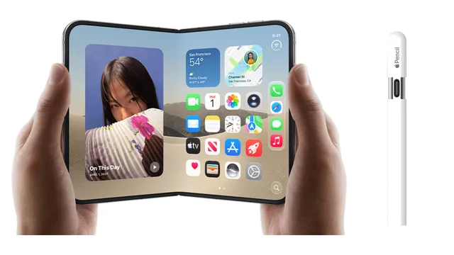 Duas mãos seguram um iPhone Duo aberto com o ecrã inicial cheio de apps e widgets, ao lado de um Apple Pencil branco com ficha USB-C