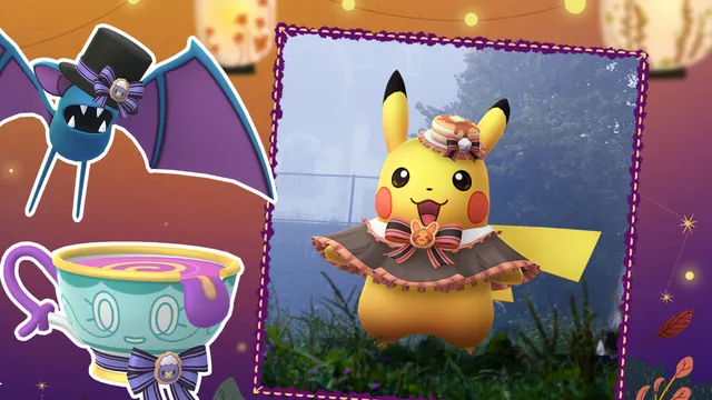 Pikachu com chapéu e capa de Halloween numa moldura com nevoeiro, ao lado de um Zubat de cartola e de um Sinistea com laço